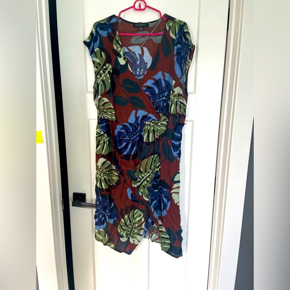 Faux wrap dress - Picture 1 of 3